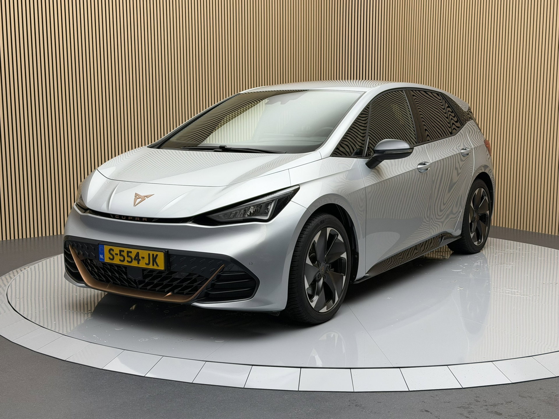Foto van CUPRA Born