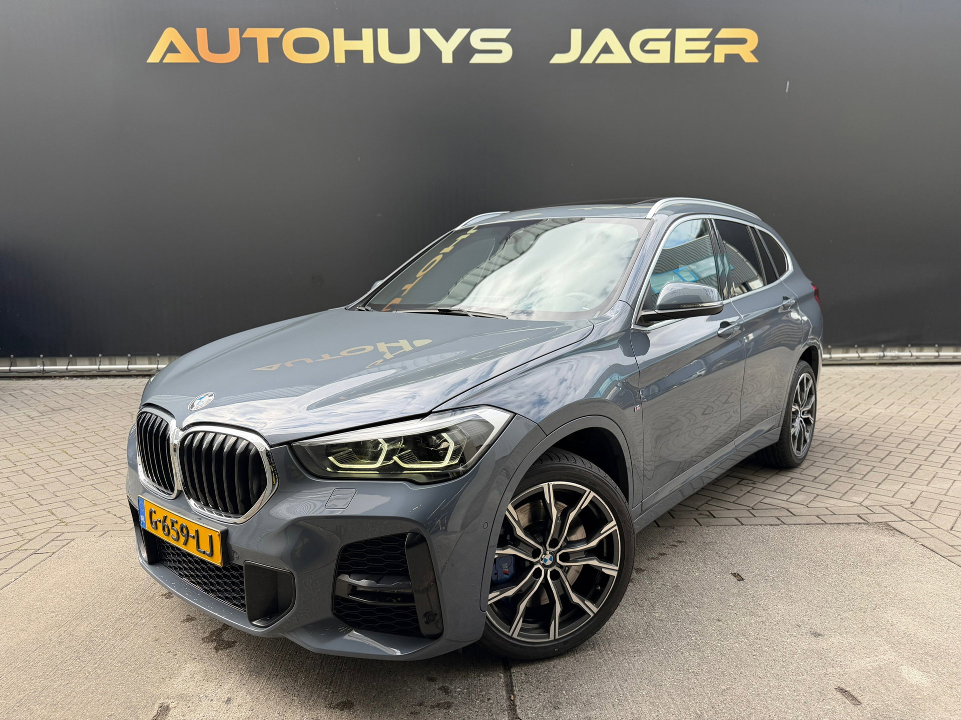 Foto van BMW X1