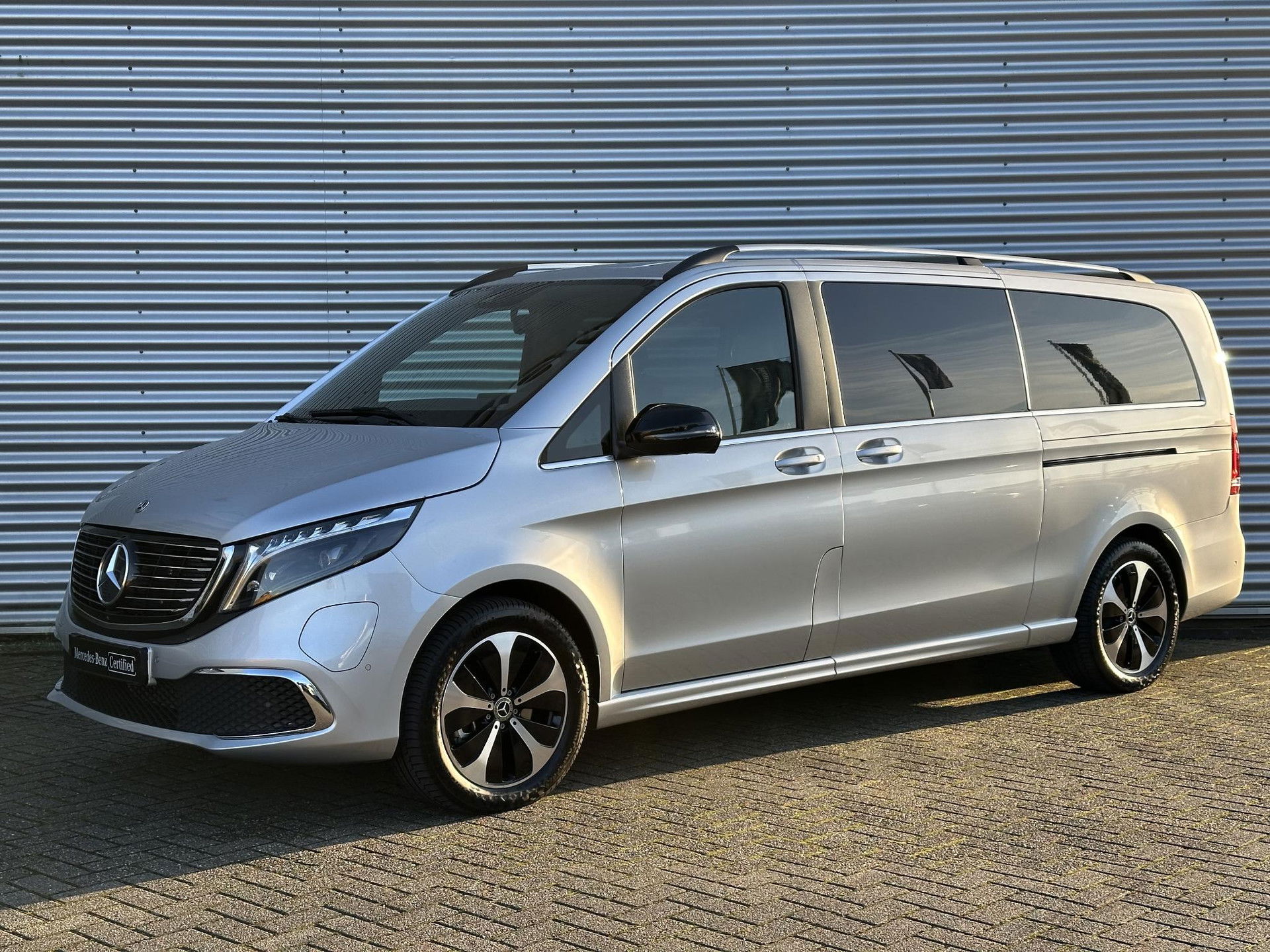 Foto van Mercedes-Benz EQV