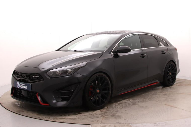 Kia ProCeed