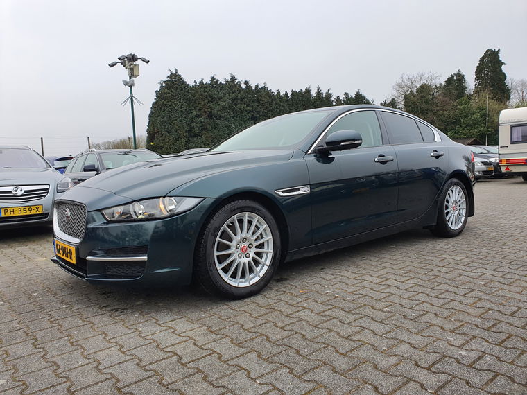Jaguar XE