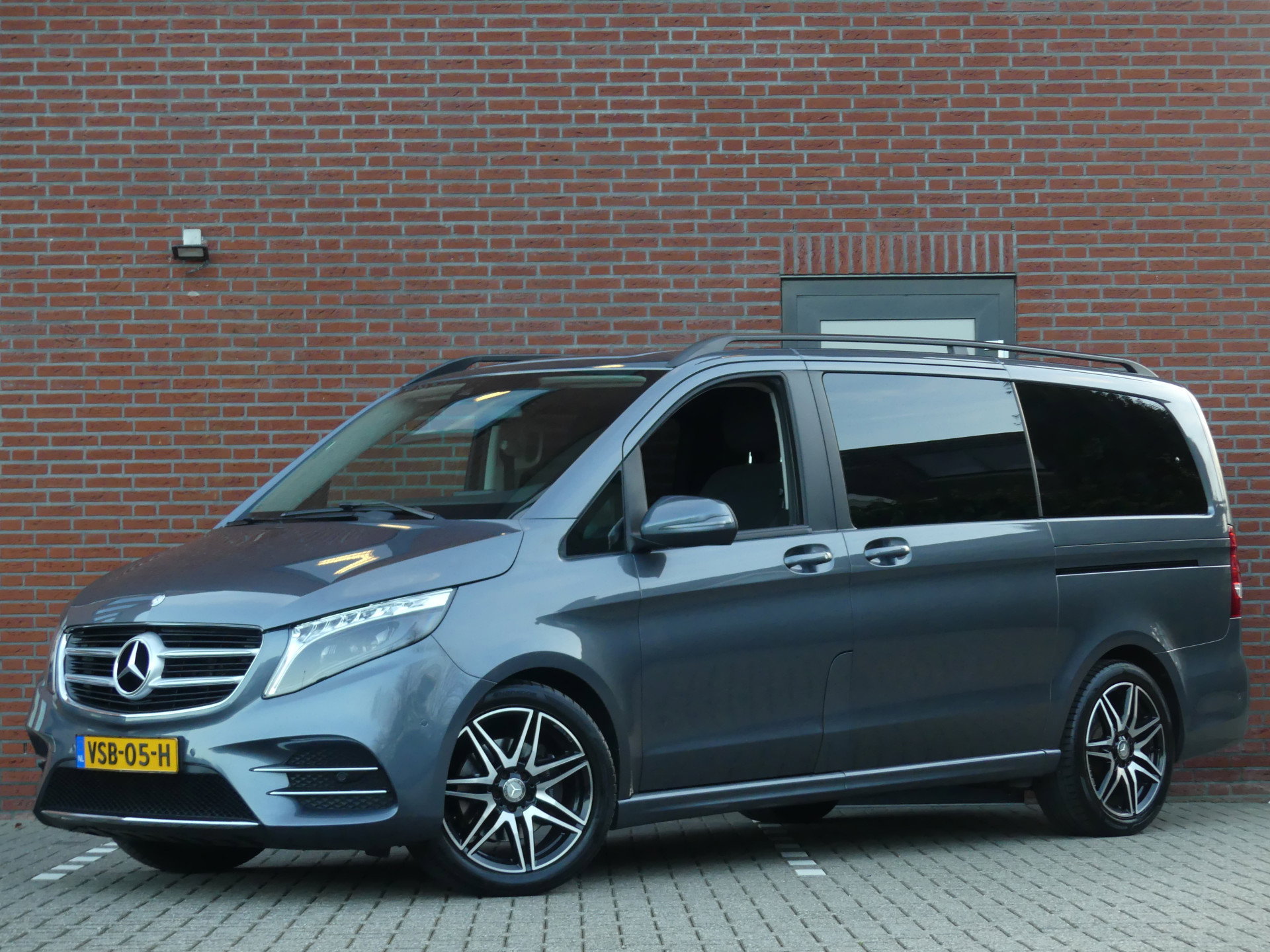 Foto van Mercedes-Benz V-Klasse