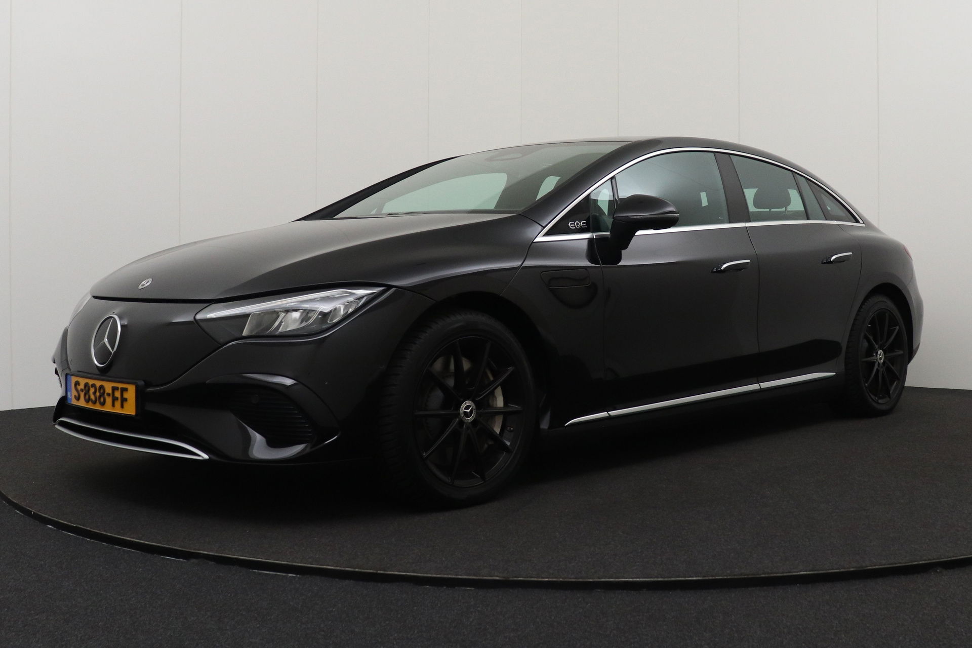 Foto van Mercedes-Benz EQE