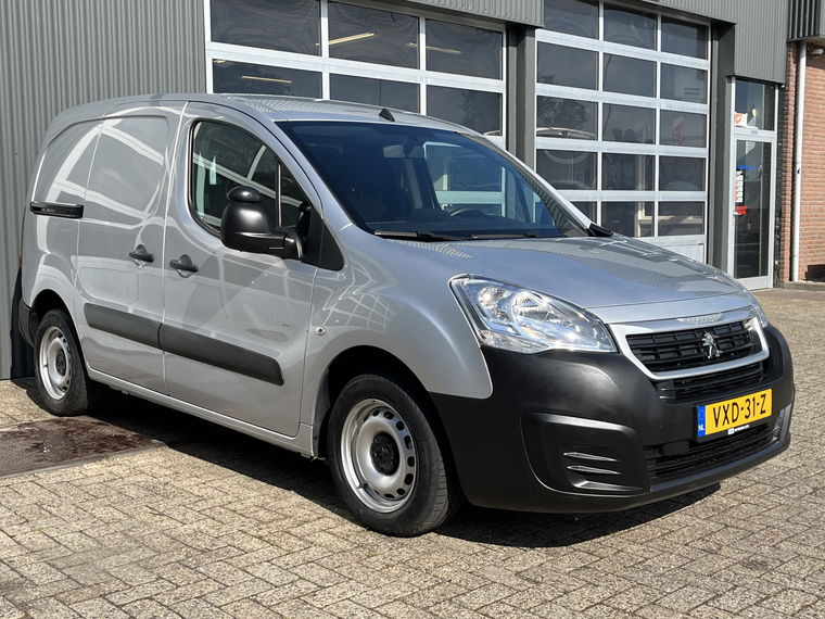 Foto van Peugeot Partner