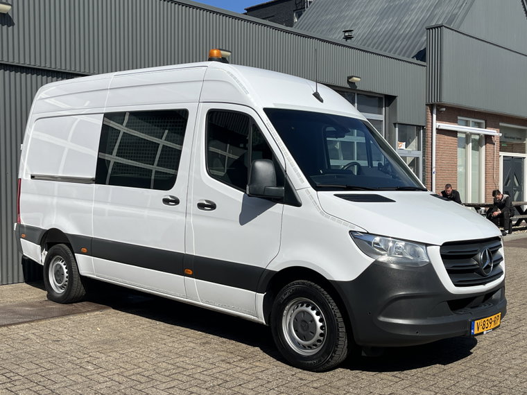 Mercedes-Benz Sprinter foto 1