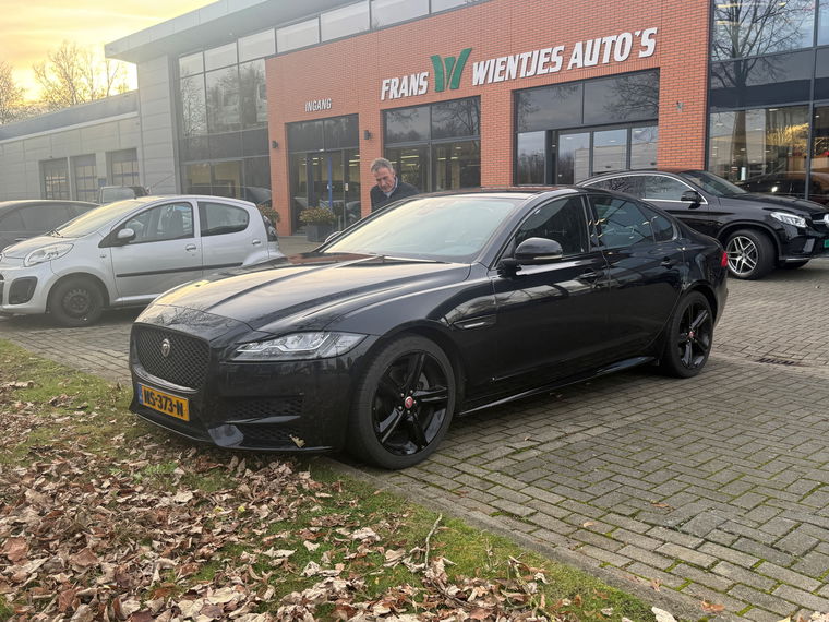 Jaguar XF
