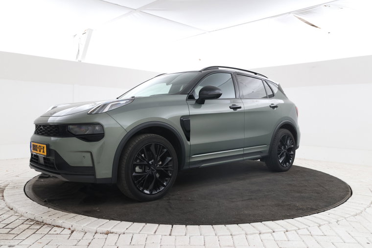 Lynk & Co 01 foto 1