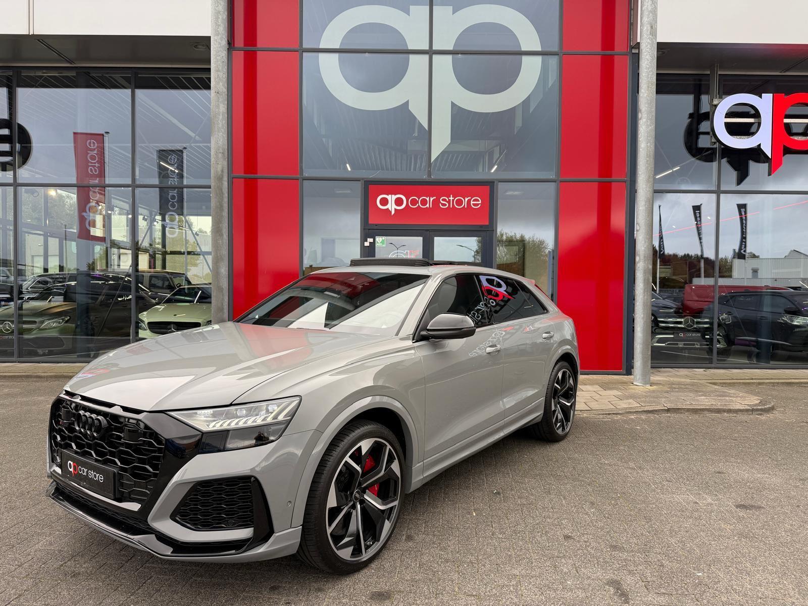 Foto van Audi RSQ8