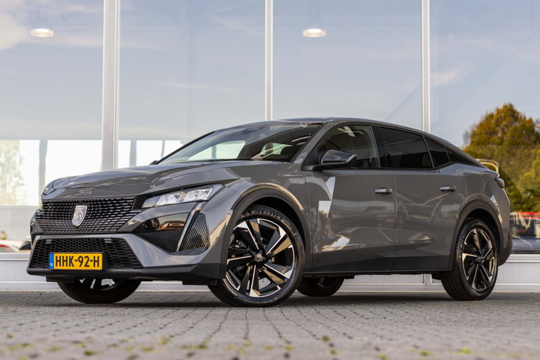 Peugeot 408 foto 1