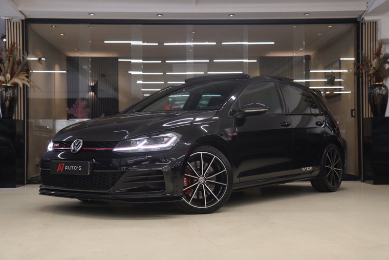 Volkswagen Golf foto 1