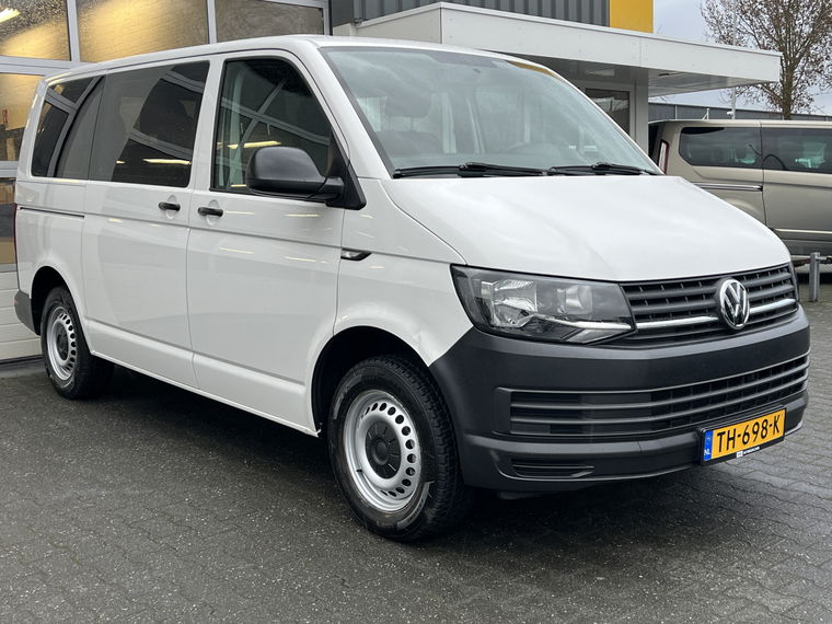 Foto van Volkswagen Transporter Kombi 9-persoons