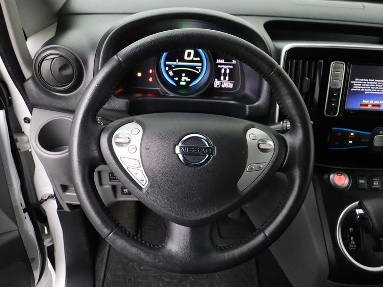Nissan E-NV200