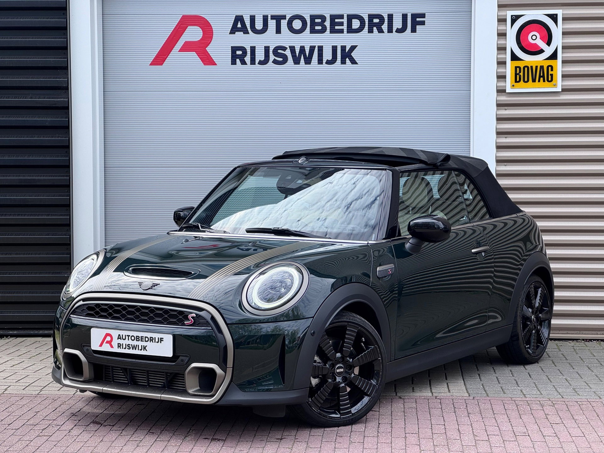 Foto van MINI Cooper S Cabrio