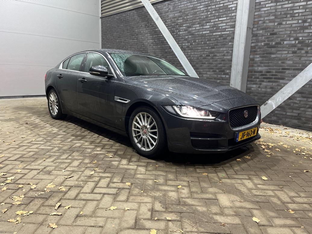 Foto van Jaguar XE