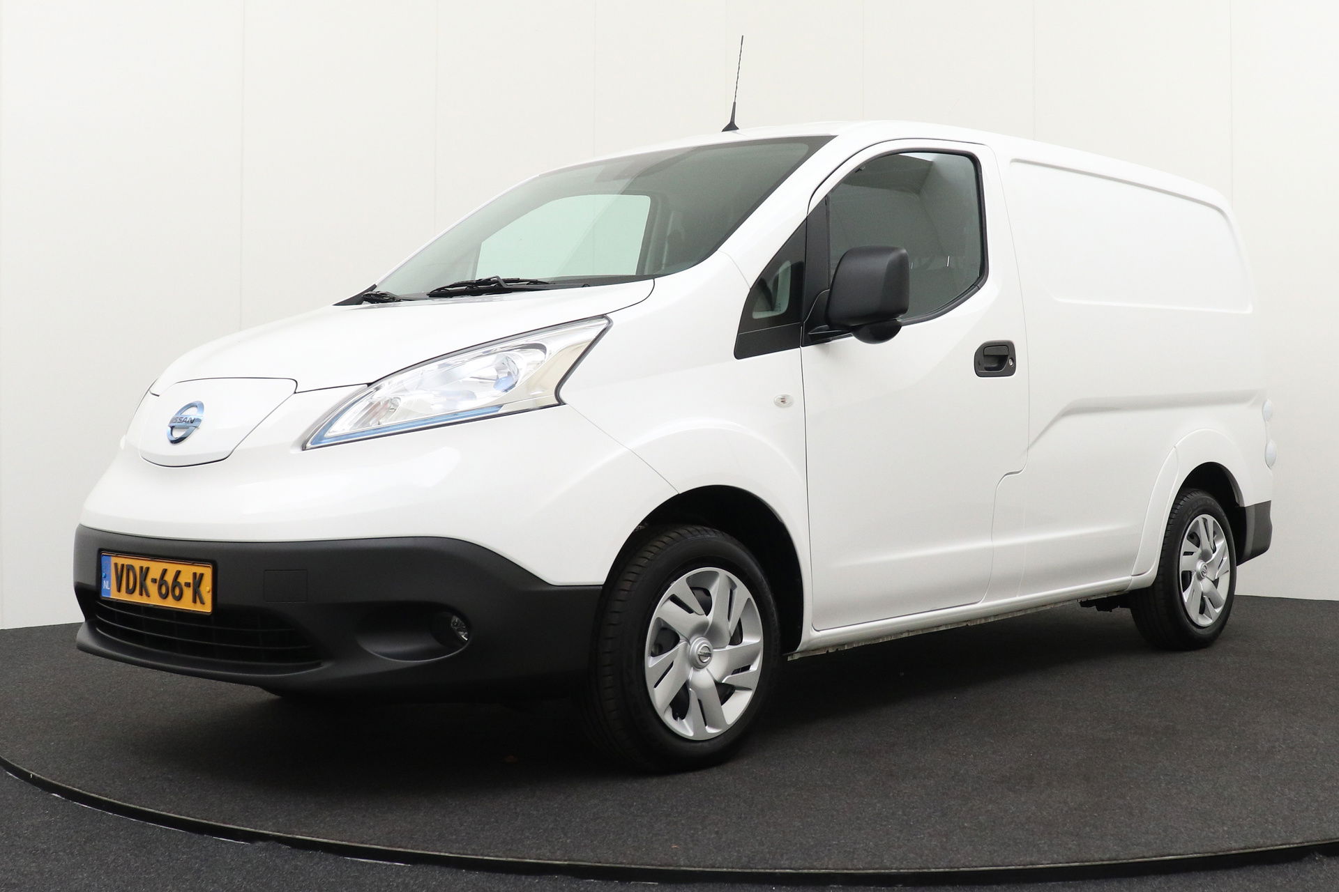 Nissan E-NV200