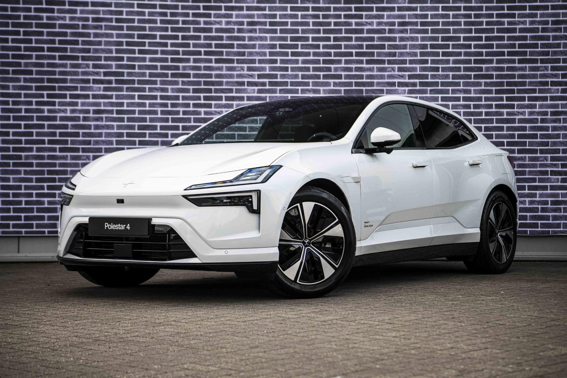 Foto van Polestar 4