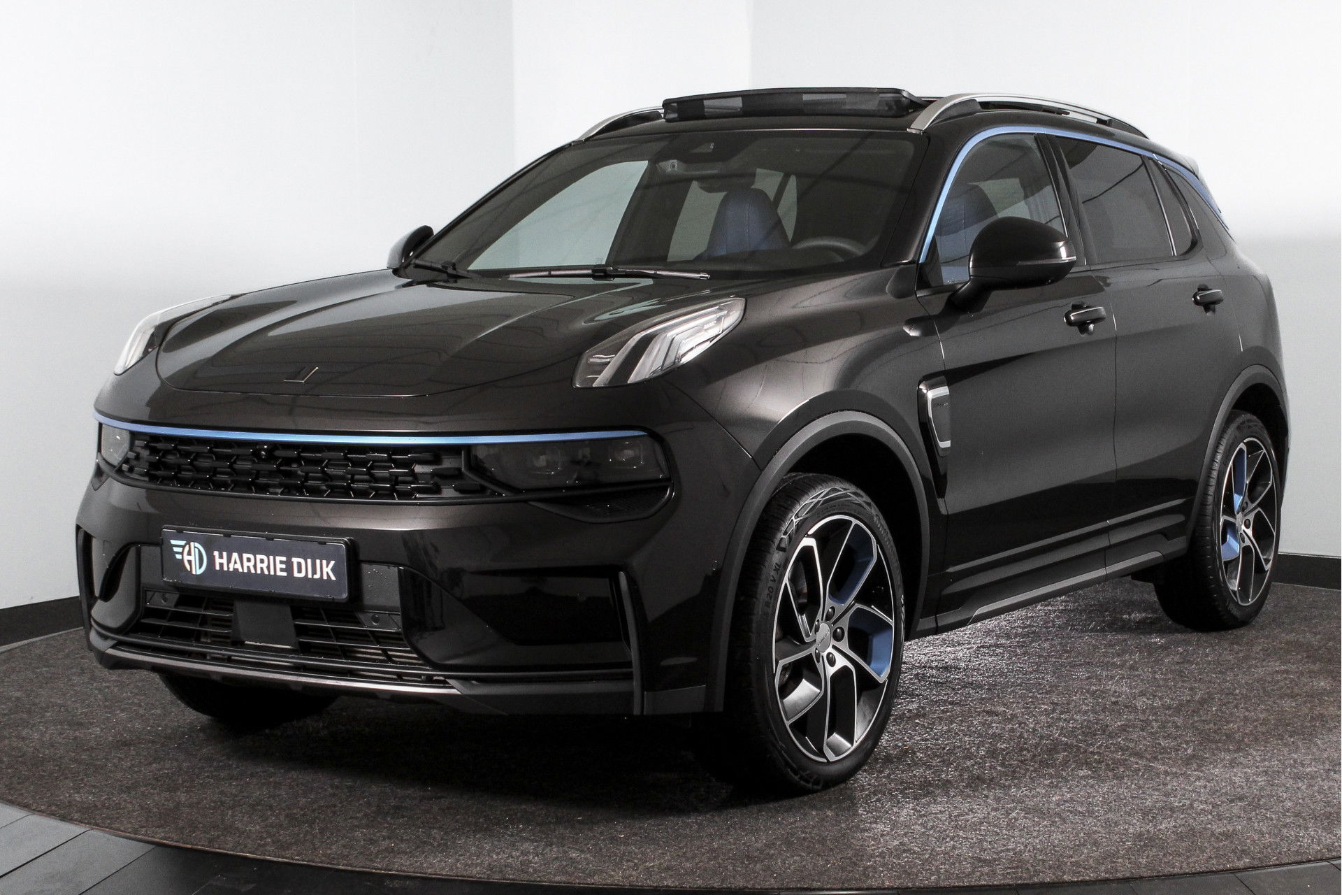 Foto van Lynk & Co 01