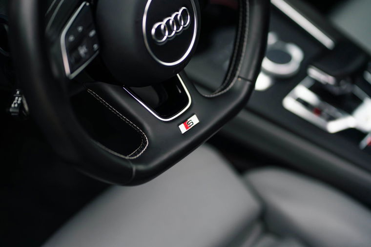 Audi S5
