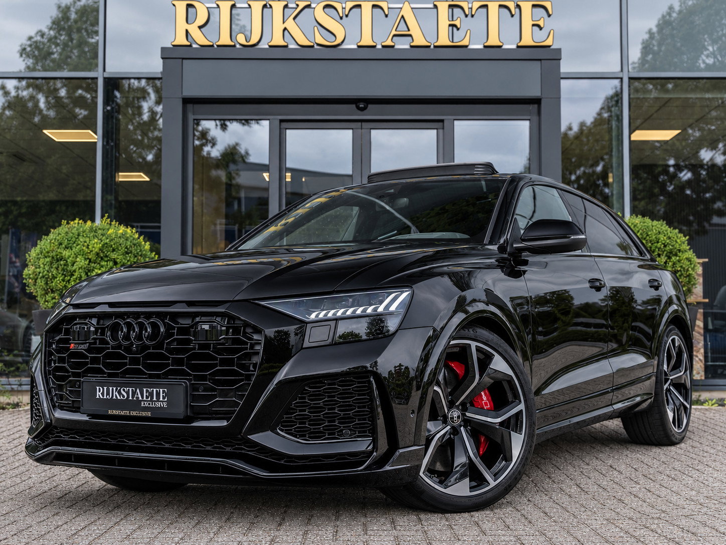 Foto van Audi RSQ8