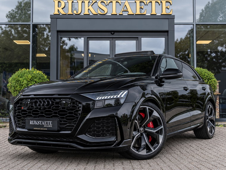 Foto van Audi RSQ8