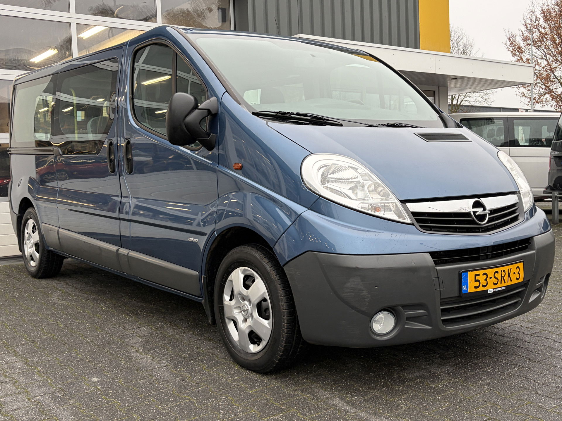Foto van Opel Vivaro Combi 9-persoons