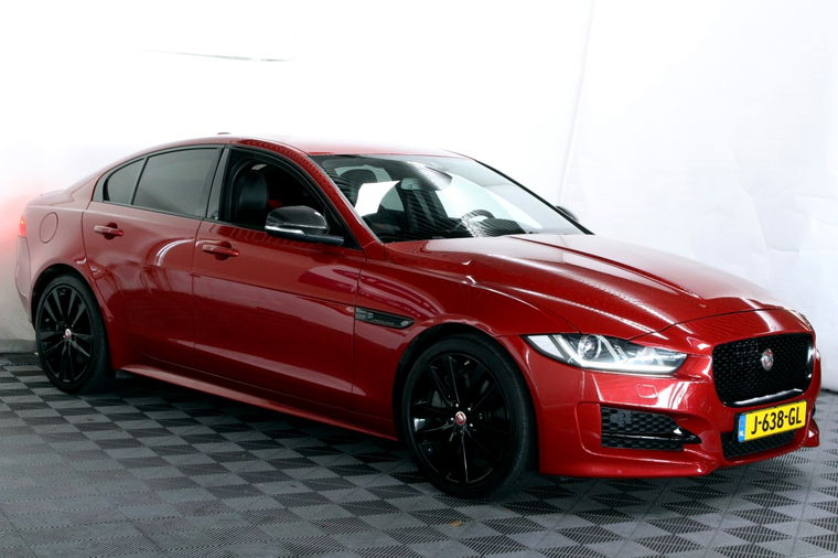 Jaguar XE