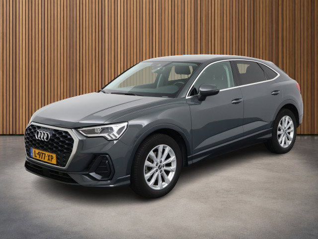 Audi Q3 foto 1