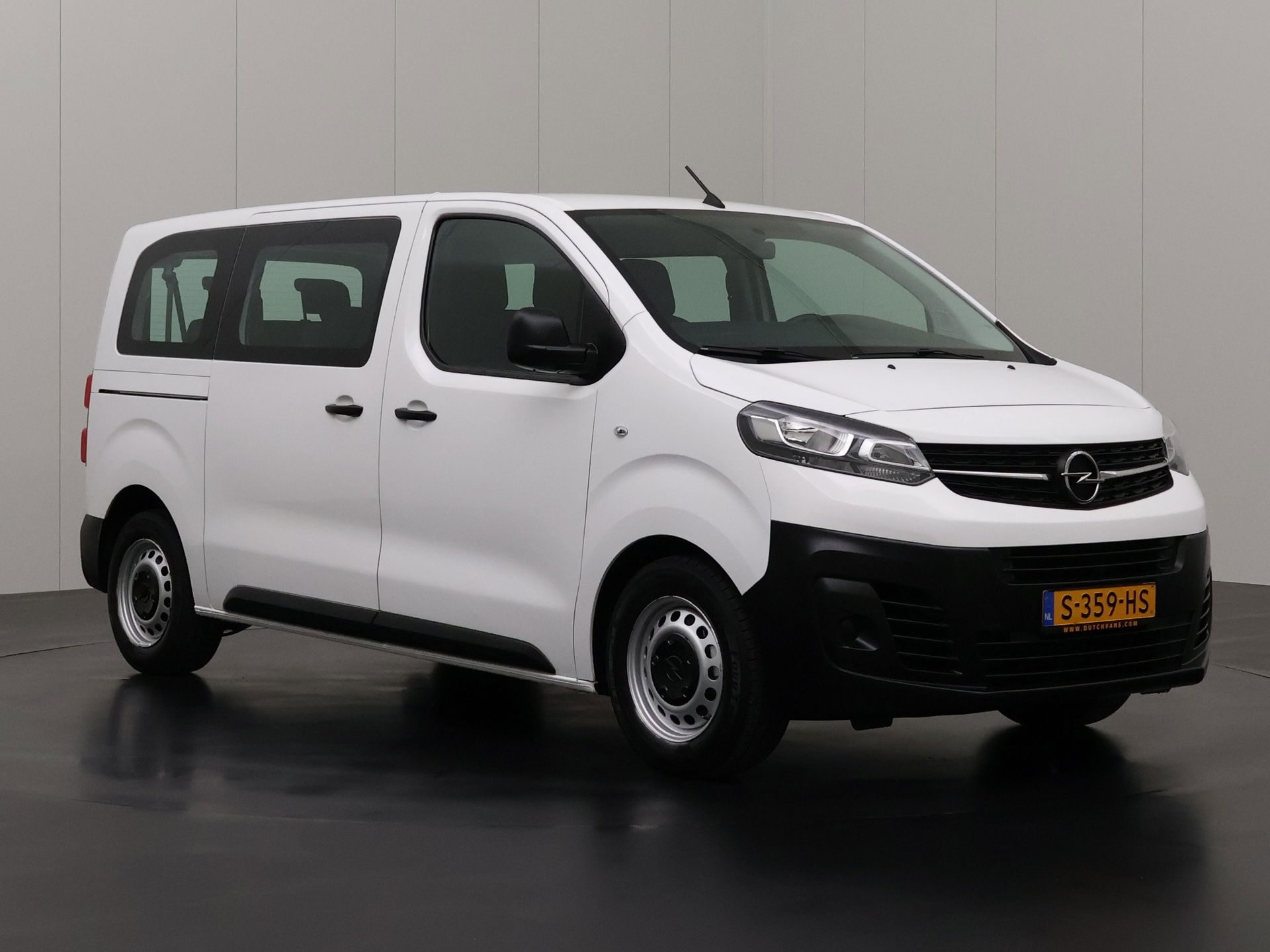 Foto van Opel Vivaro Combi