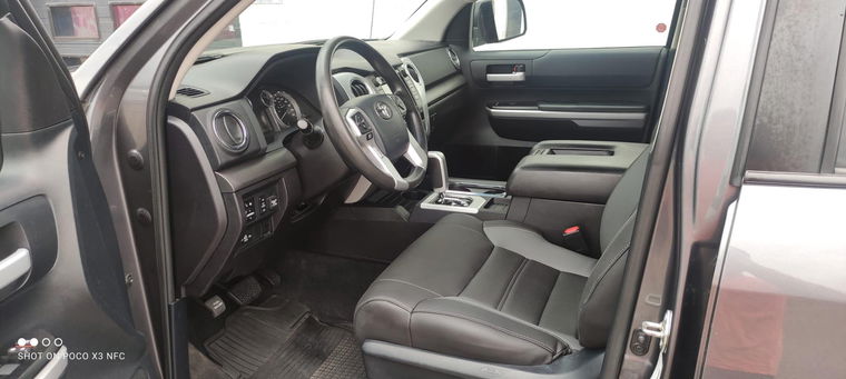 Toyota Tundra