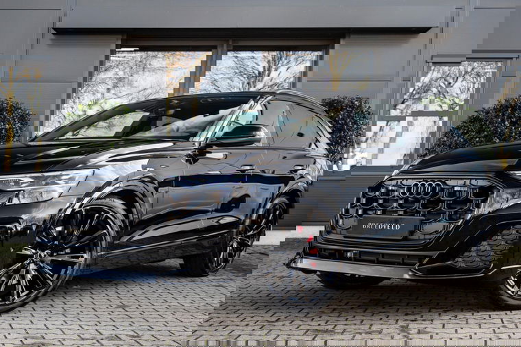 Foto van Audi Q8