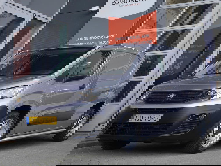 Foto van Peugeot Partner