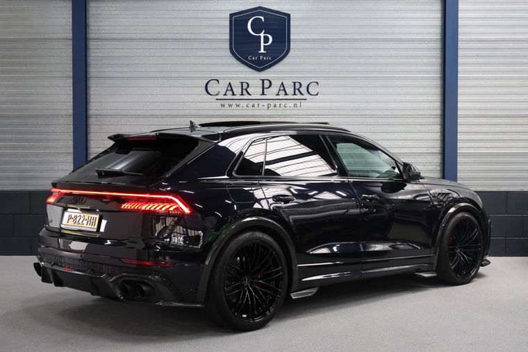 Audi RSQ8