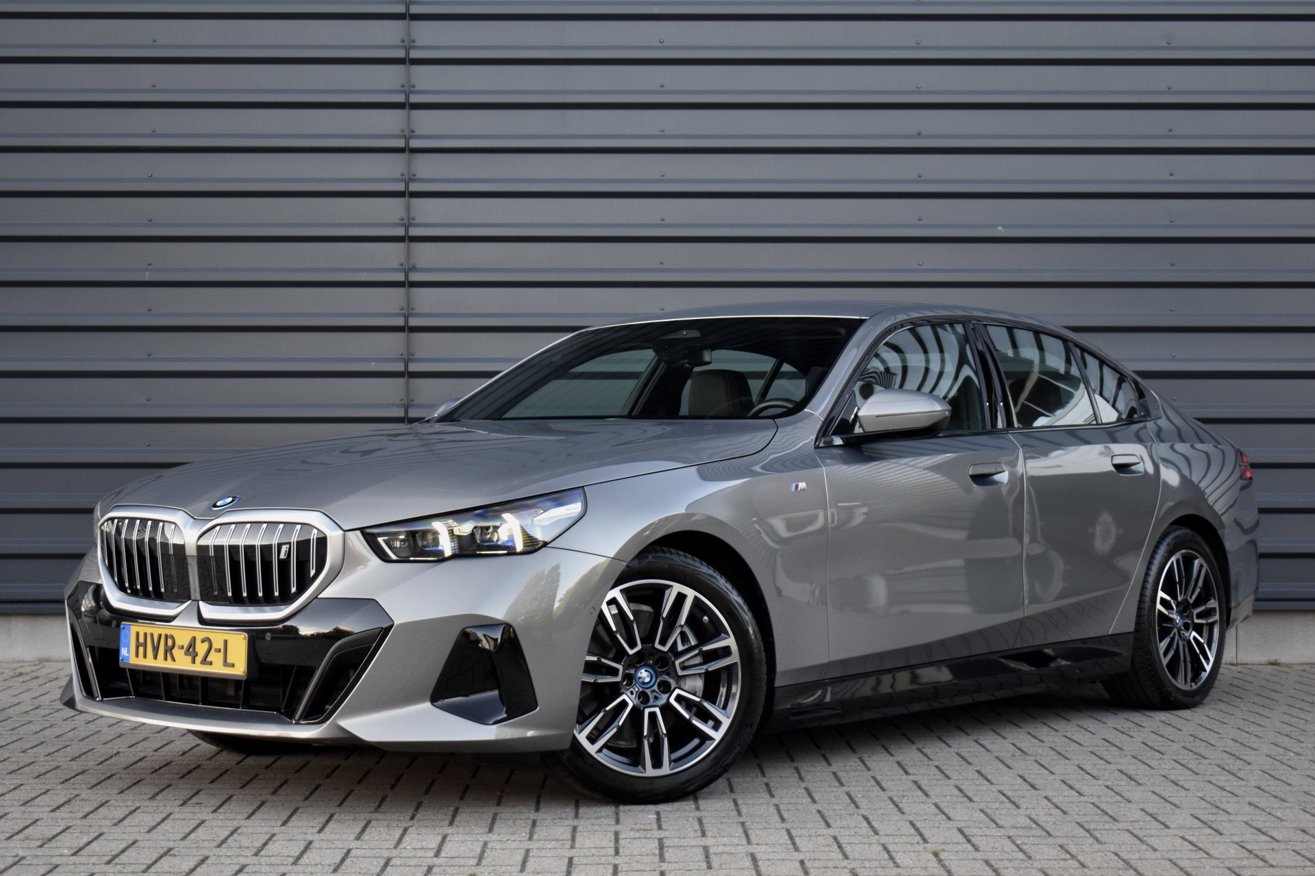 Foto van BMW i5