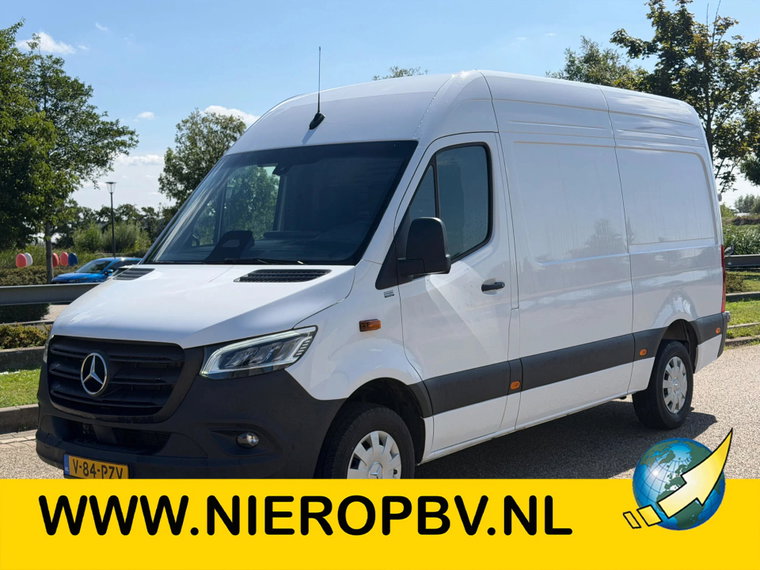 Mercedes-Benz Sprinter foto 1