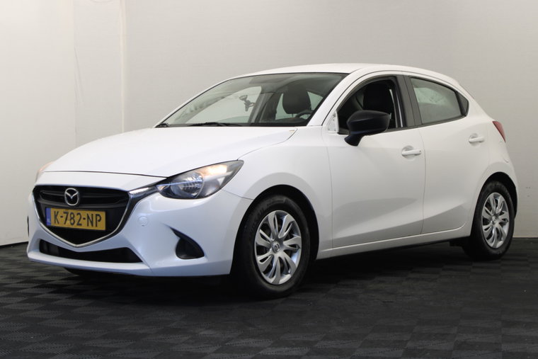 Mazda 2 foto 1