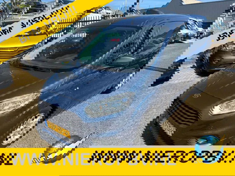 Foto van Ford Transit Courier