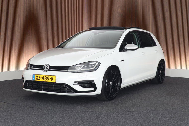 Volkswagen Golf foto 1