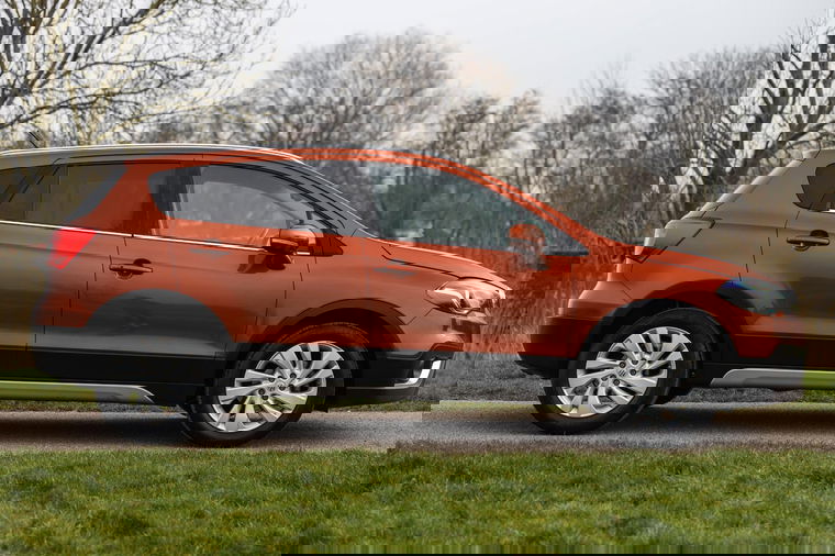 Suzuki S-Cross