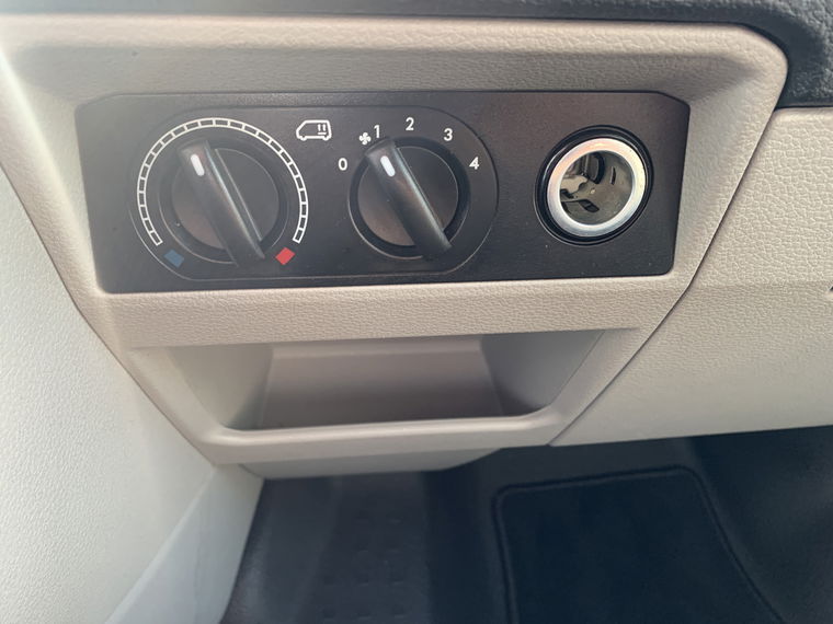 Volkswagen Transporter Kombi 9-persoons