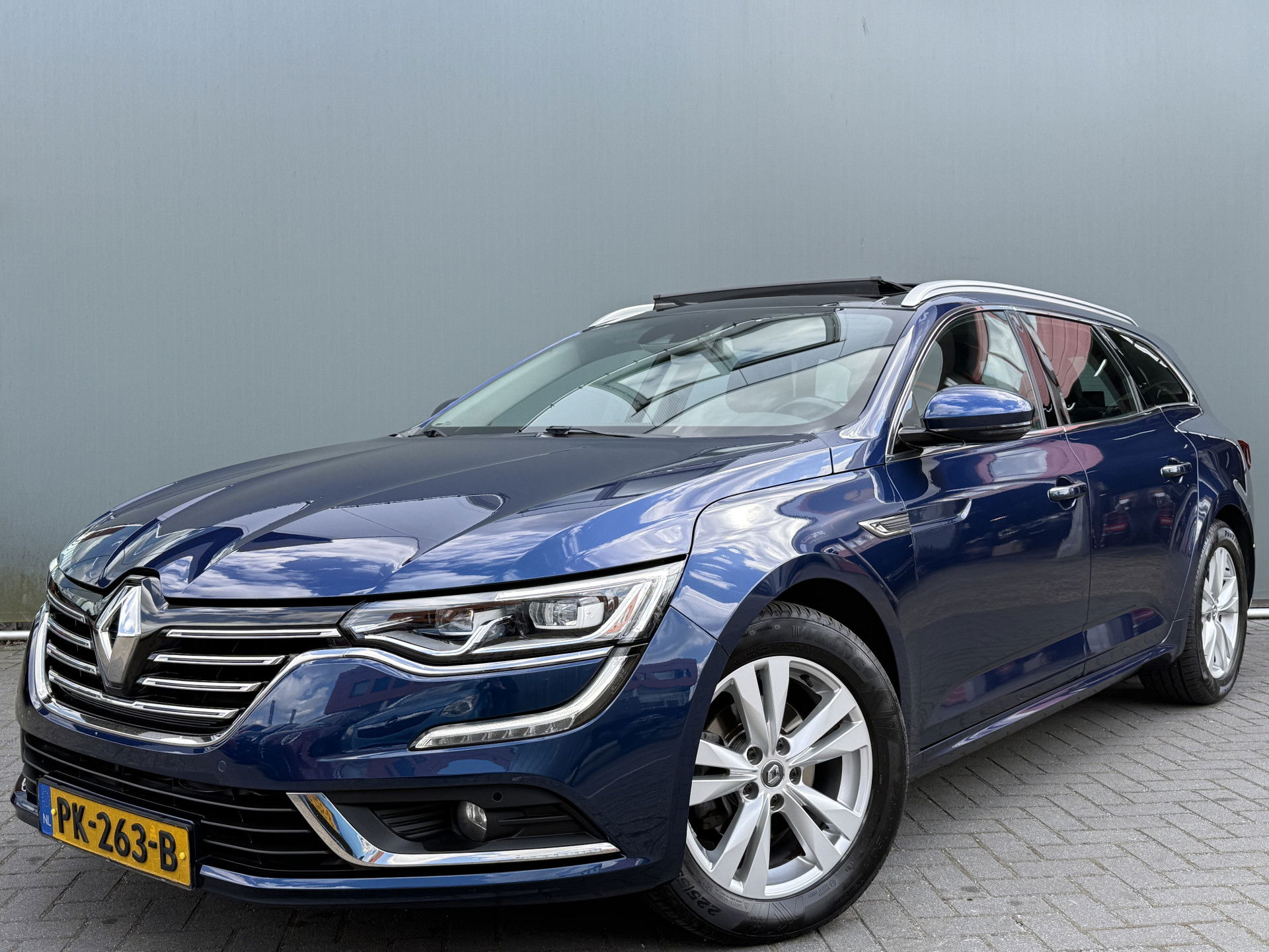 Foto van Renault Talisman Estate