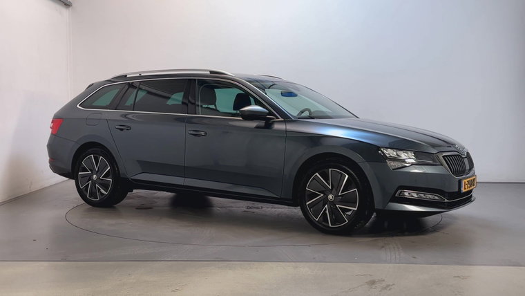 Škoda Superb foto 1