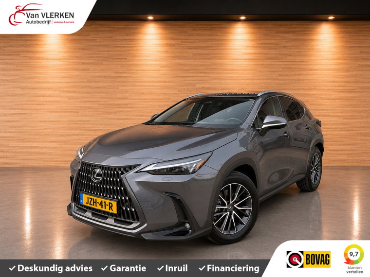 Foto van Lexus NX