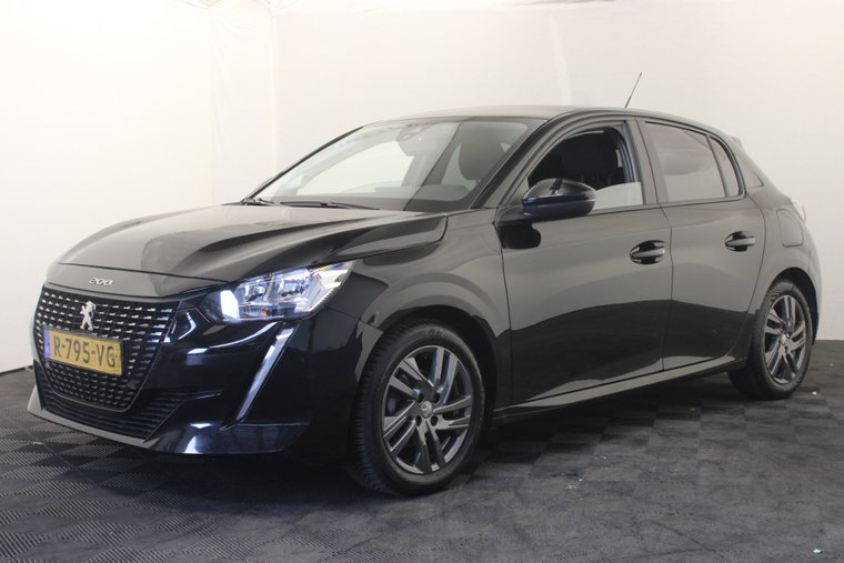 Peugeot 208 foto 1