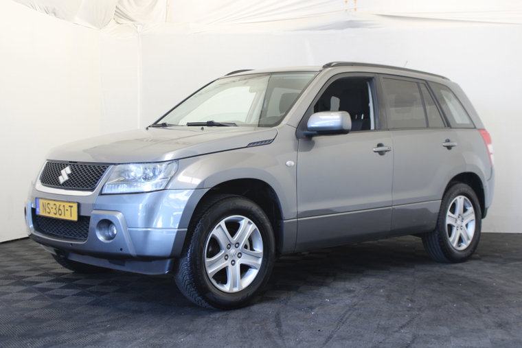 Suzuki Grand Vitara foto 1