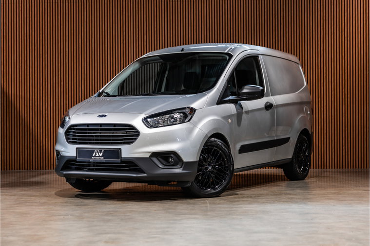 Ford Transit Courier foto 1