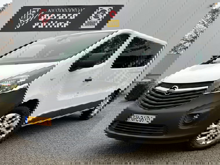 Foto van Opel Vivaro Combi