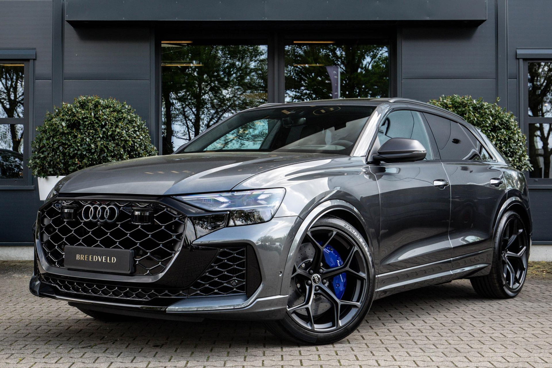Foto van Audi RSQ8