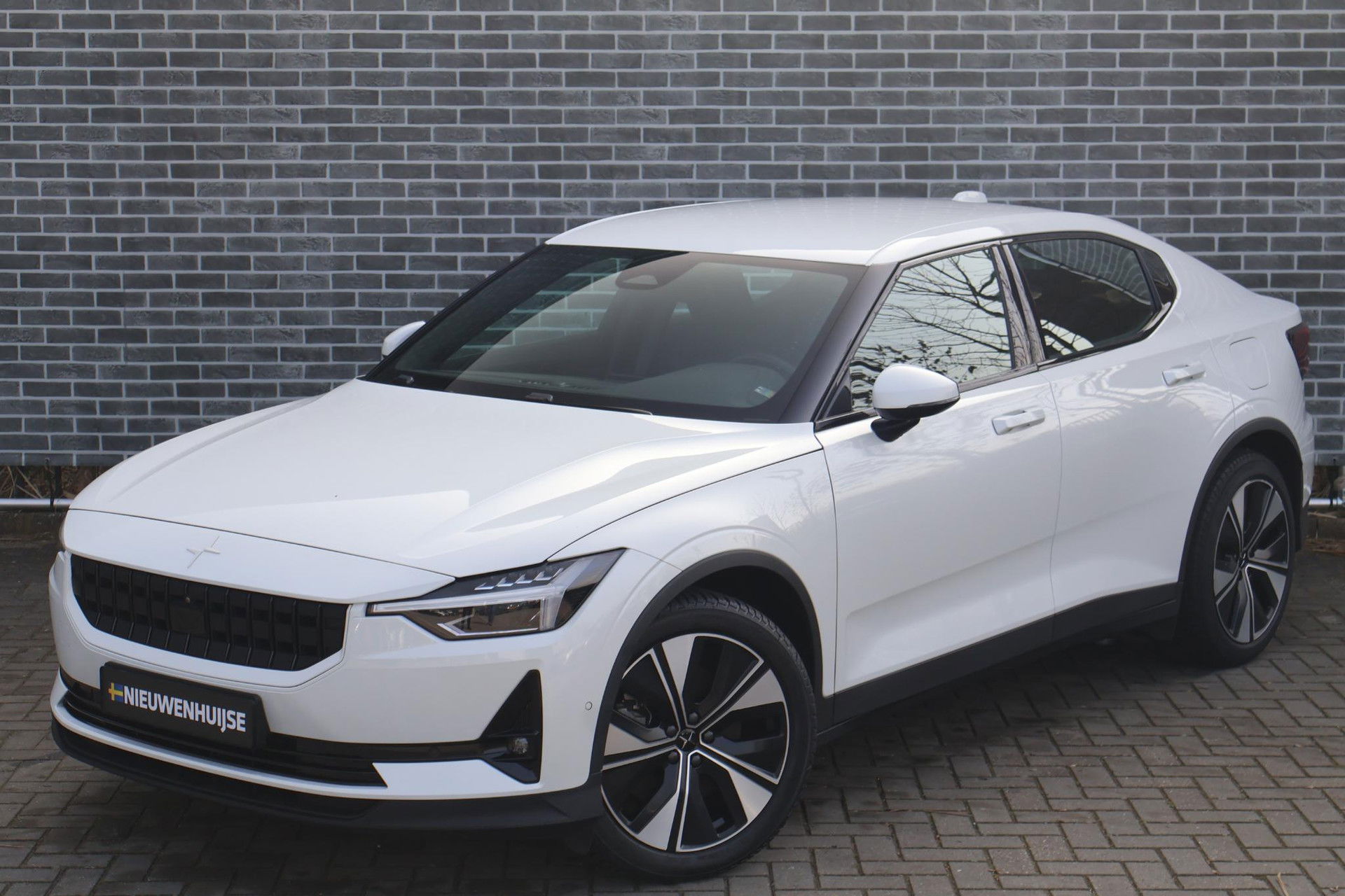 Foto van Polestar 2