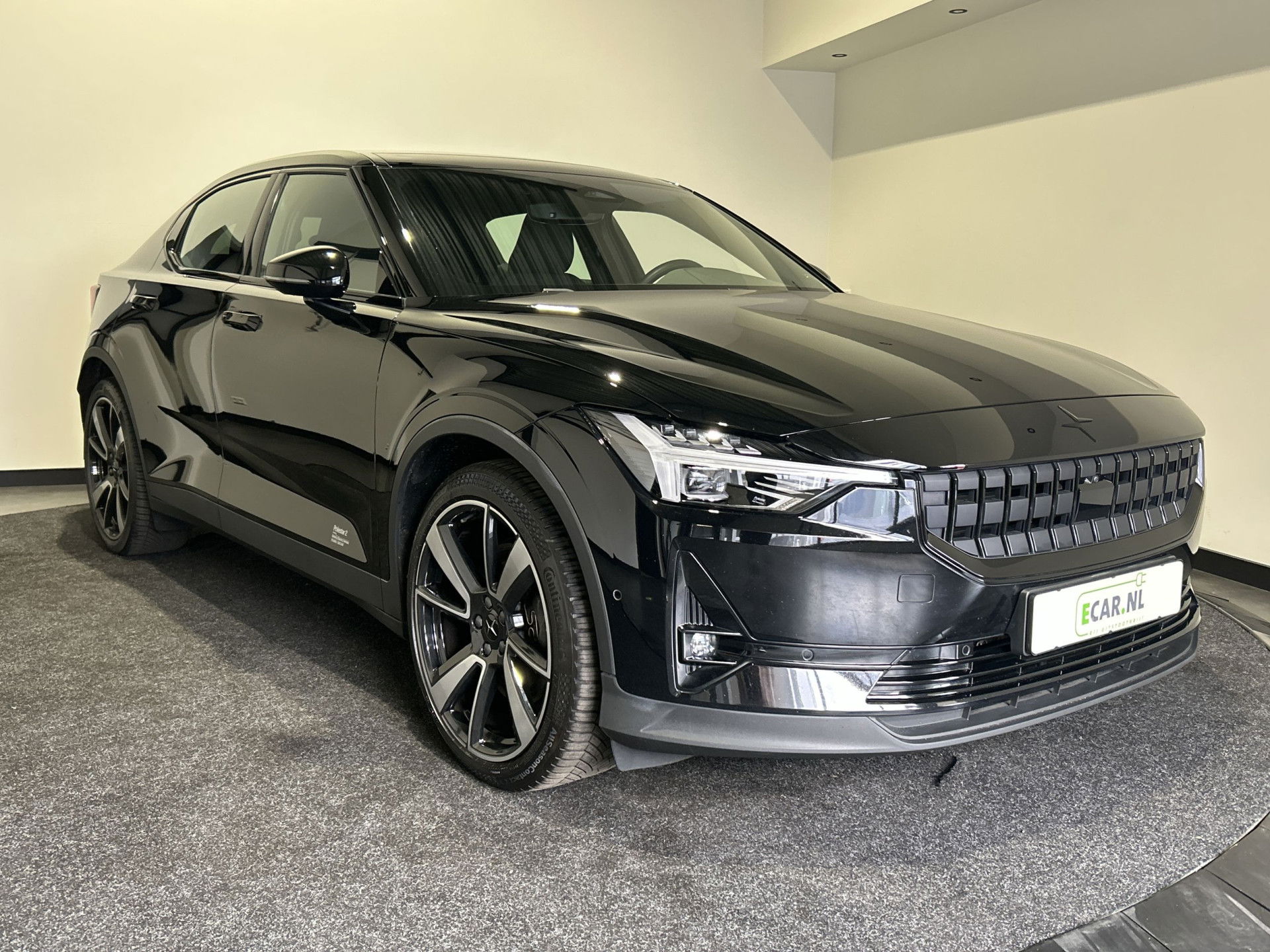 Foto van Polestar 2