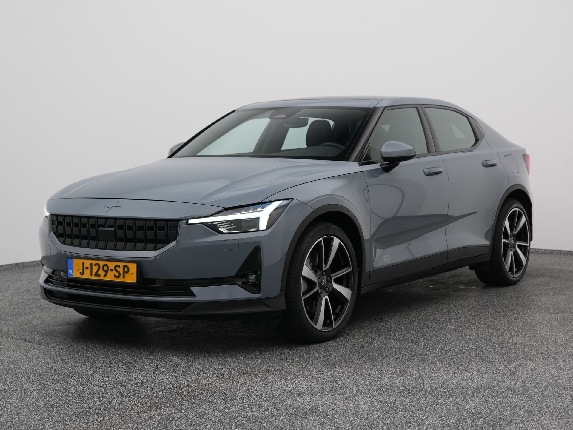 Foto van Polestar 2